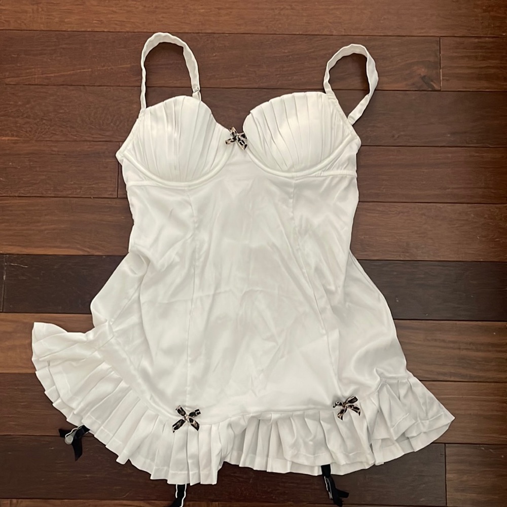 White with leopard accent bows. Sexy slip dress/nighty